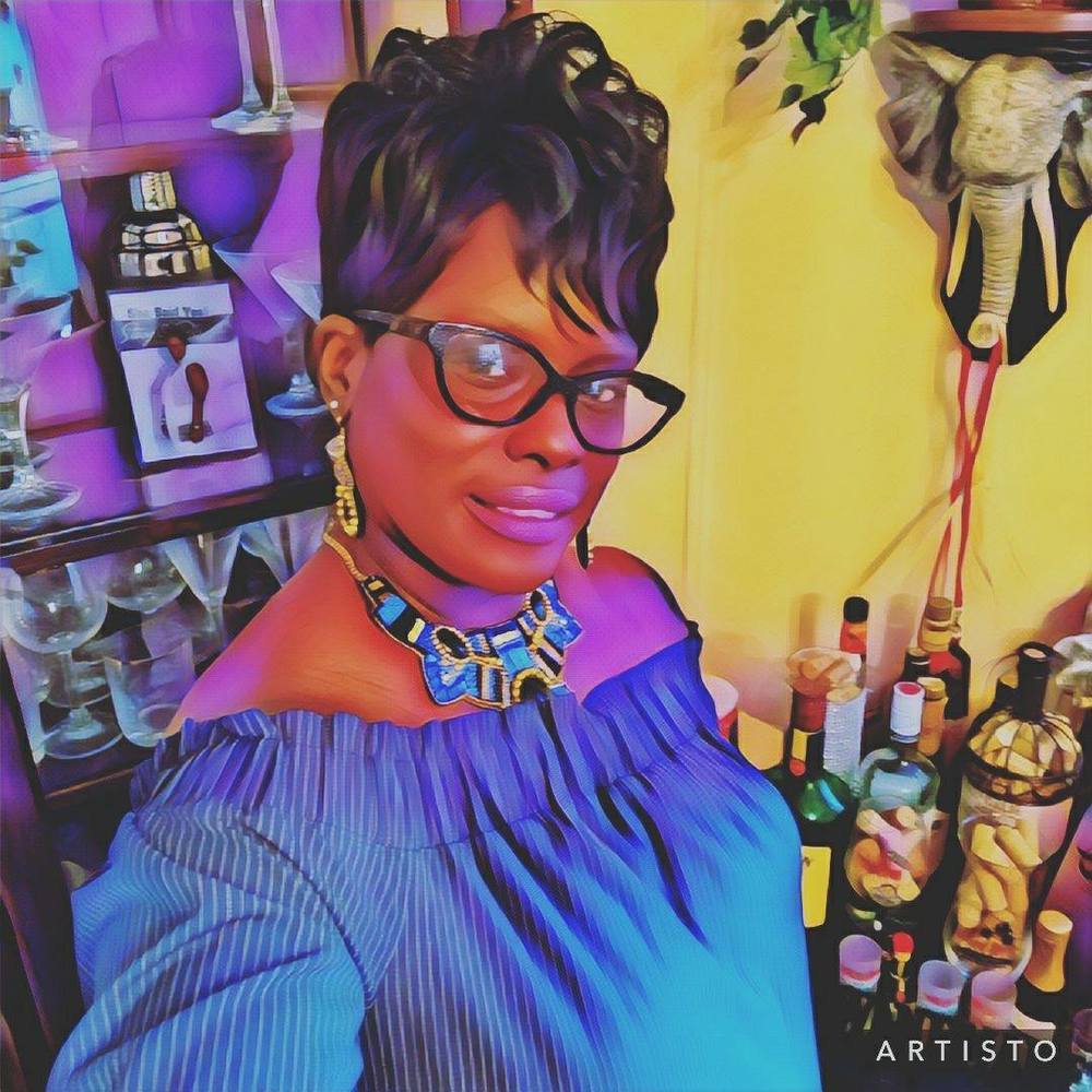 Meet your Posher, Junel